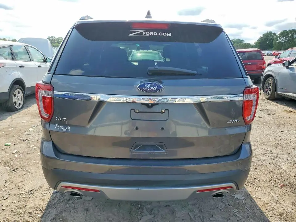 2017 FORD EXPLORER XLT  