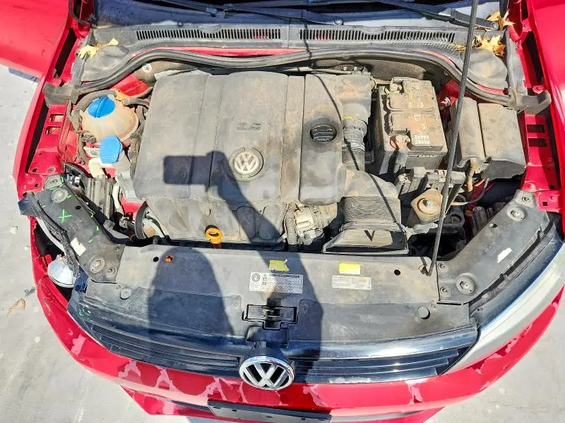 2012 VOLKSWAGEN JETTA SE  