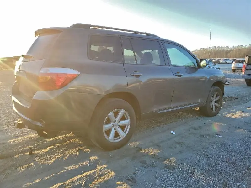 2010 TOYOTA HIGHLANDER   
