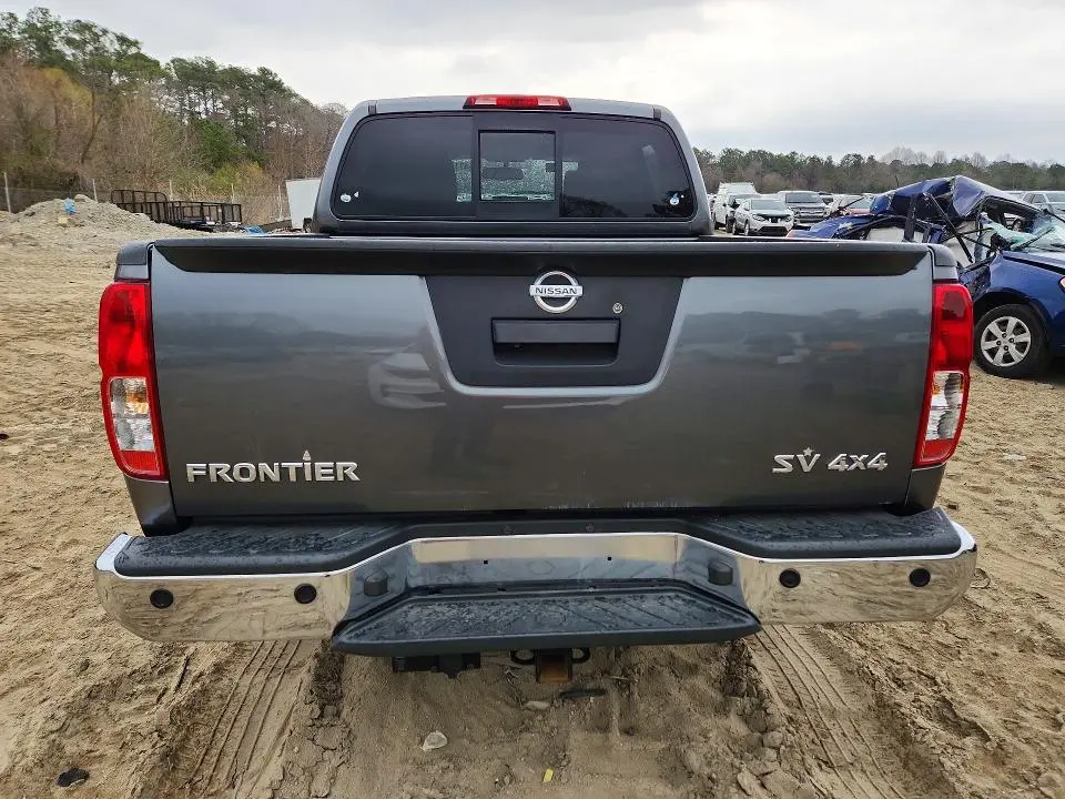 2016 NISSAN FRONTIER S  