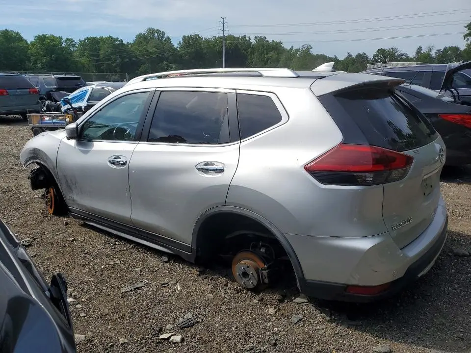 2020 NISSAN ROGUE SV  