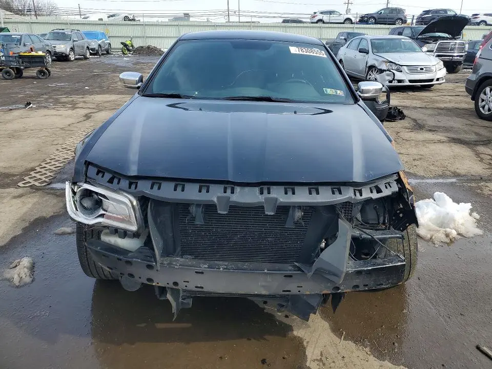 2013 CHRYSLER 300C   
