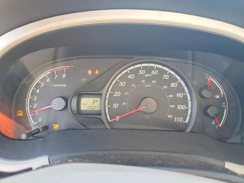 2013 TOYOTA SIENNA LE 8-PASSENGER  