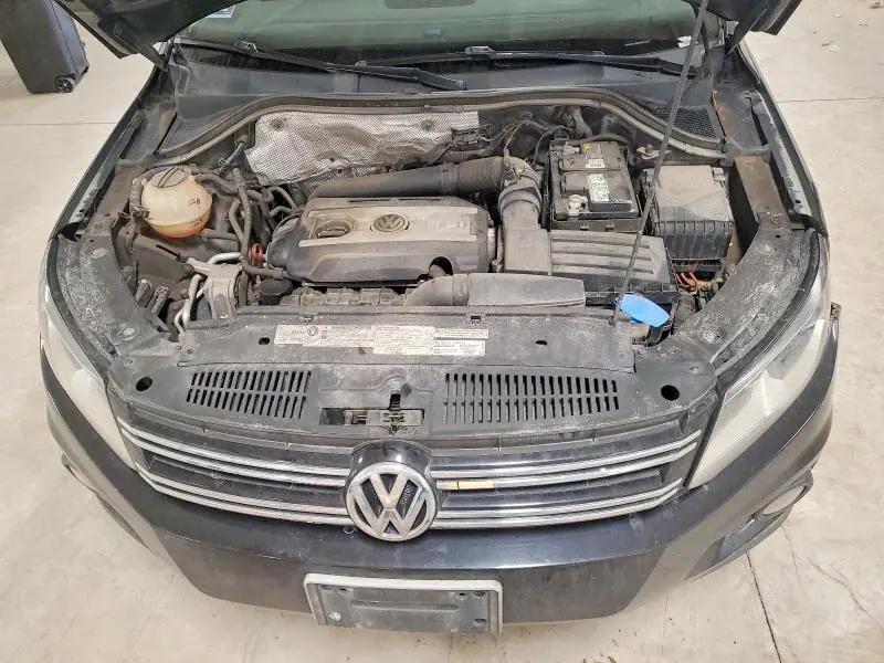 2012 VOLKSWAGEN TIGUAN S  