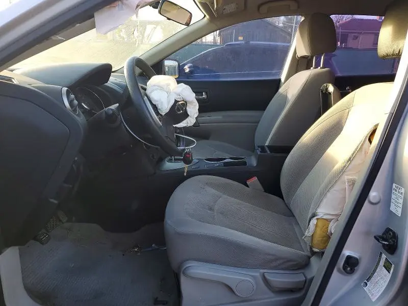 2015 NISSAN ROGUE SELECT S  