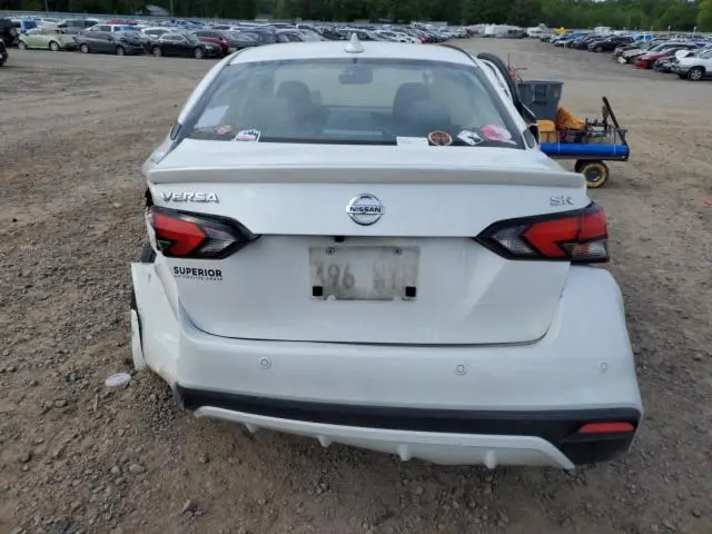 2021 NISSAN VERSA SR  