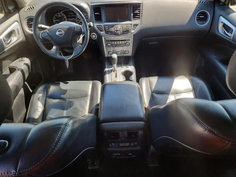 2017 NISSAN PATHFINDER SL  
