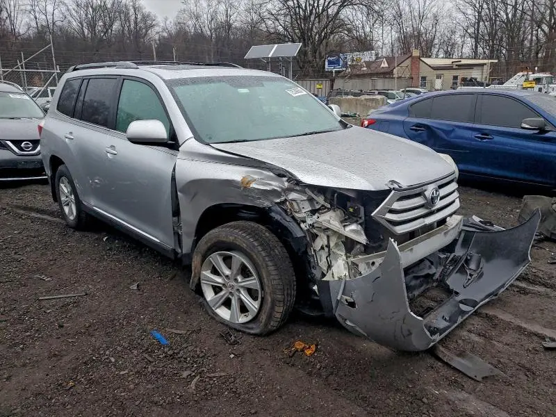 2012 TOYOTA HIGHLANDER BASE  