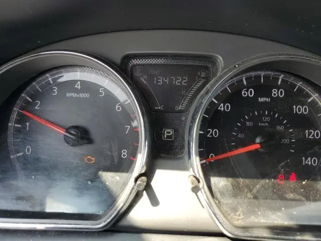 2019 NISSAN VERSA S  