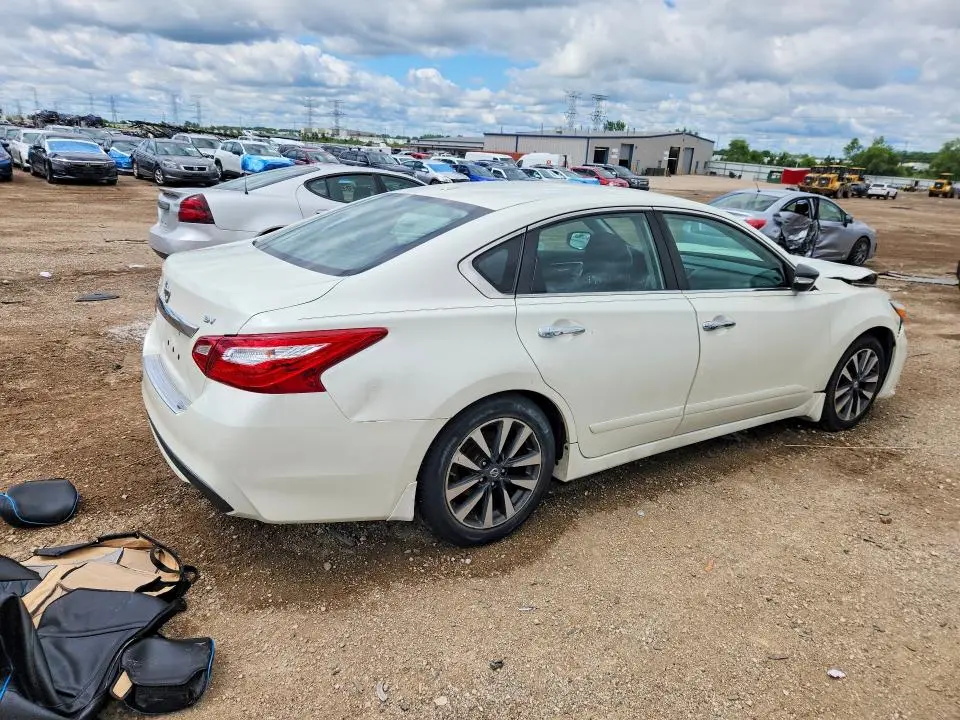 2017 NISSAN ALTIMA 2.5 SV  