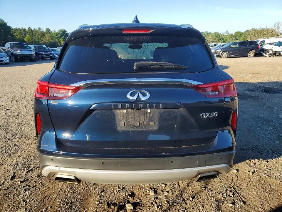 2021 INFINITI QX50 LUXE  