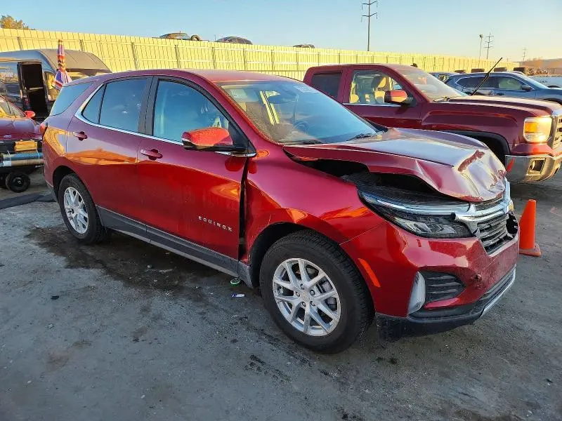 2024 CHEVROLET EQUINOX LT  