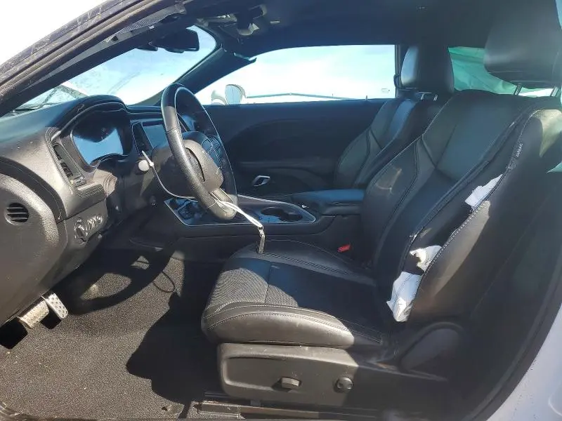 2022 DODGE CHALLENGER SXT  