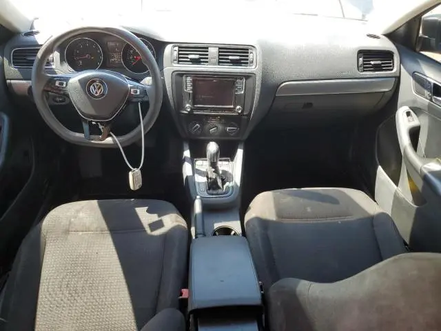 2016 VOLKSWAGEN JETTA SE  