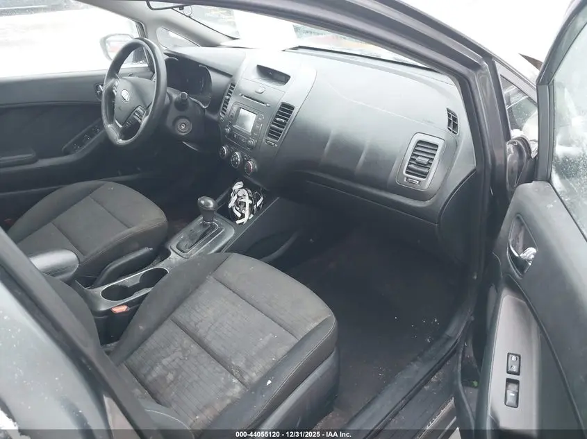 2016 KIA FORTE LX