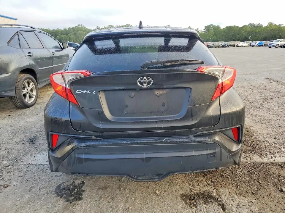 2019 TOYOTA C-HR LE  