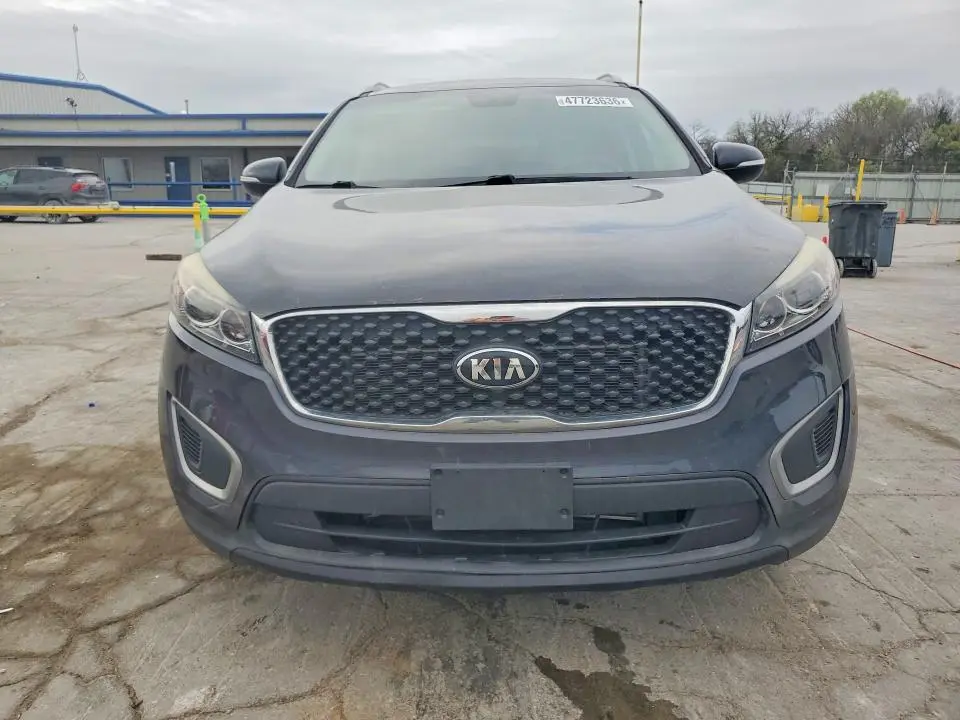 2017 KIA SORENTO LX V6  