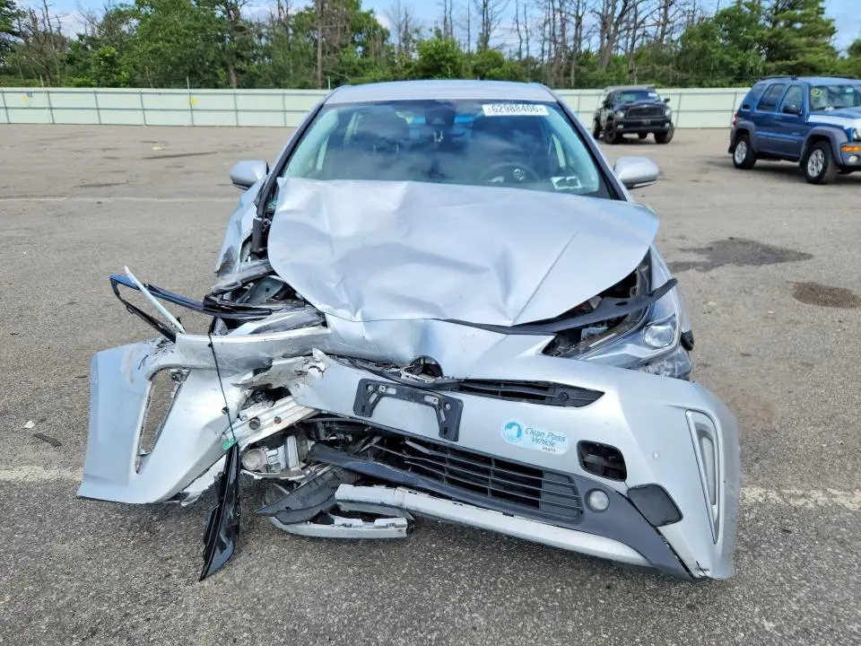 2021 TOYOTA PRIUS LE AWD-E  