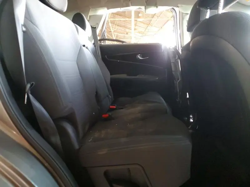 2019 KIA SORENTO LX V6  