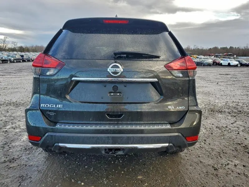 2017 NISSAN ROGUE SV  