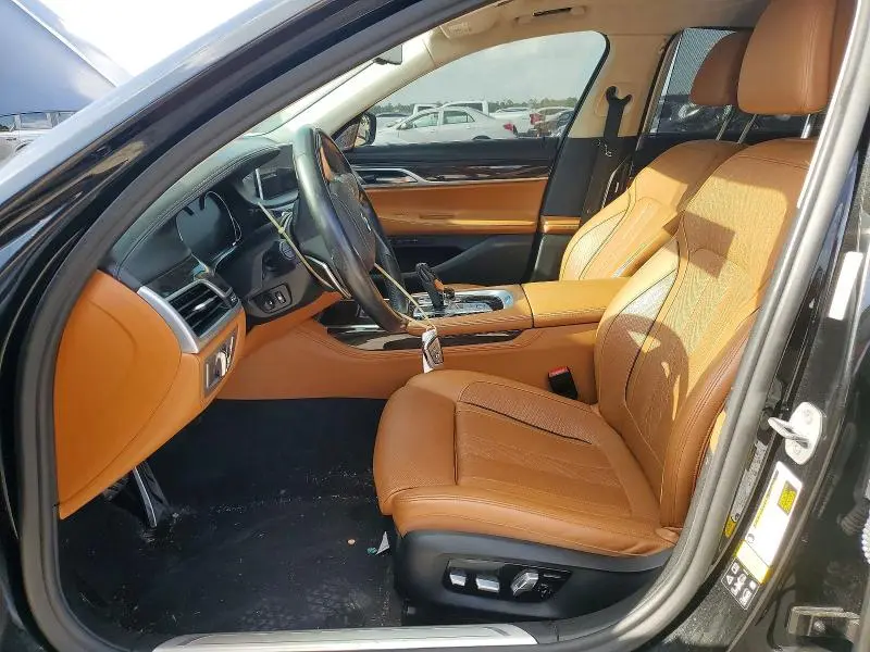2019 BMW 750 XI  