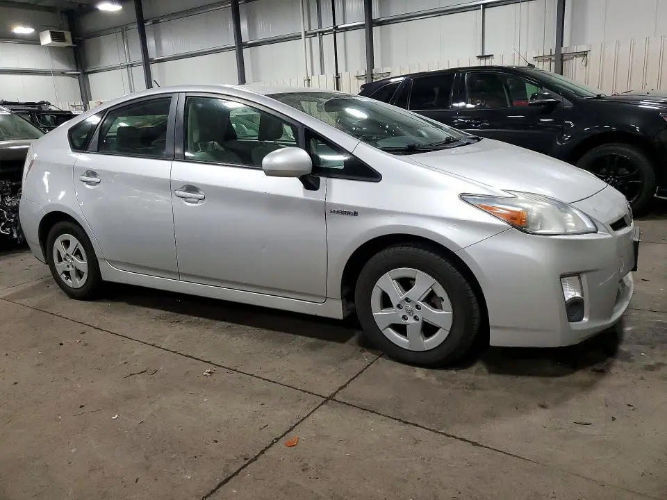 2011 TOYOTA PRIUS TWO  