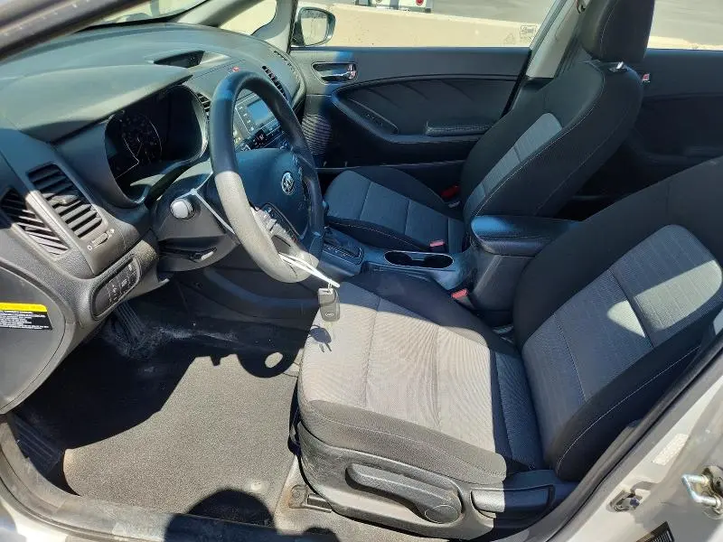 2016 KIA FORTE LX  