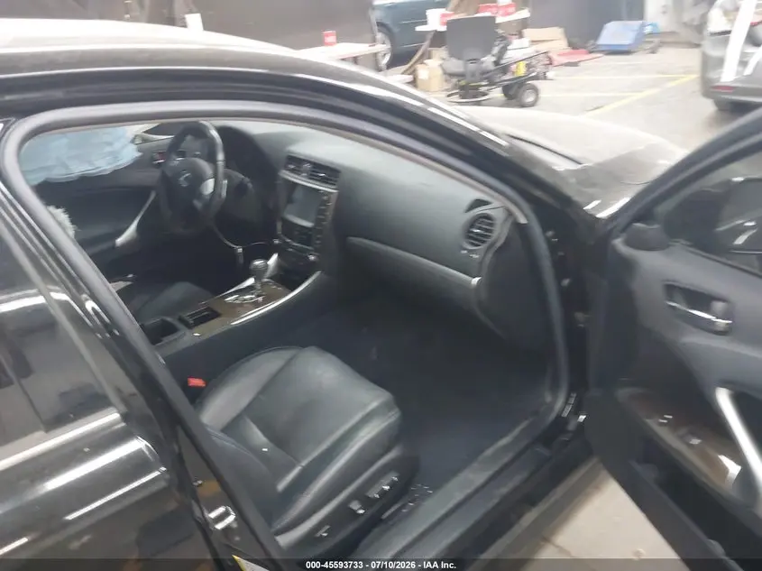 2013 LEXUS IS 250  