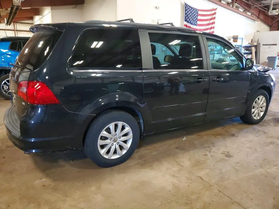2013 VOLKSWAGEN ROUTAN SE  