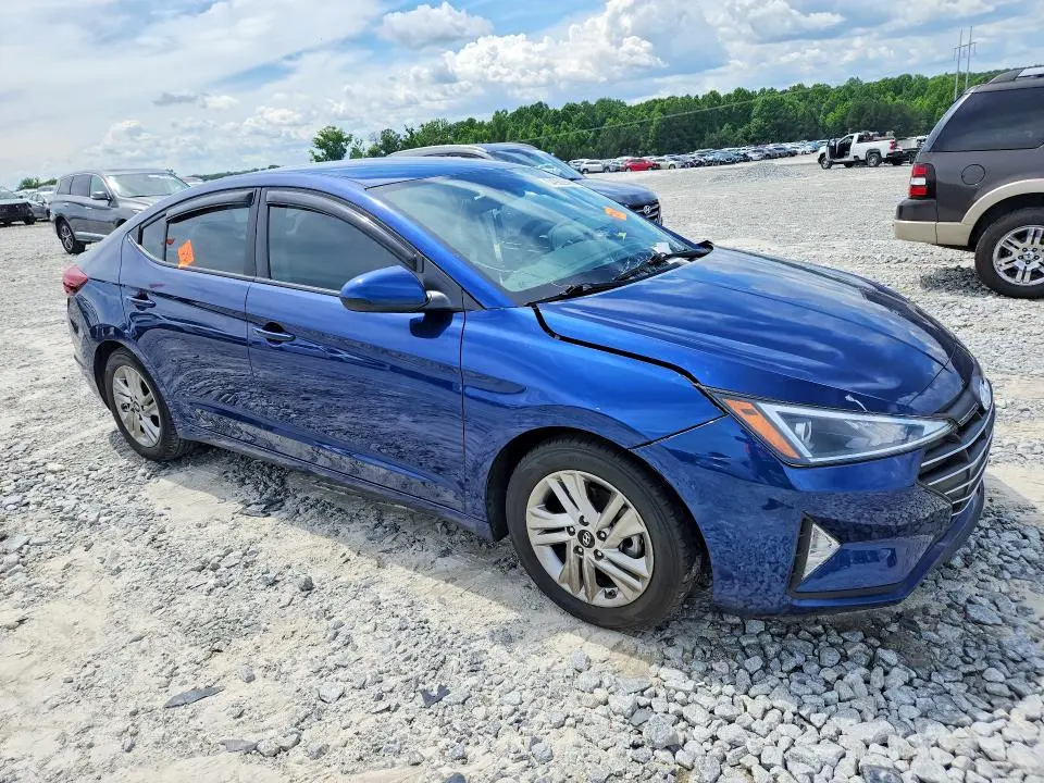 2019 HYUNDAI ELANTRA SEL  
