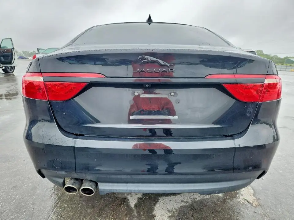2017 JAGUAR XF PREMIUM  