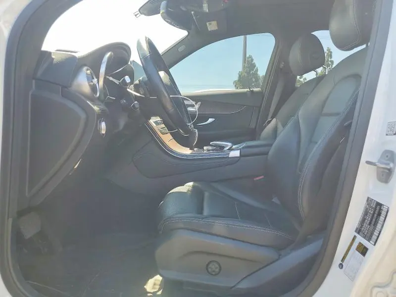 2019 MERCEDES-BENZ GLC 350E  