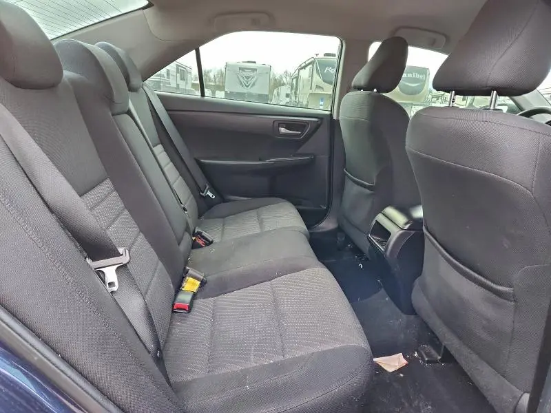 2015 TOYOTA CAMRY LE  