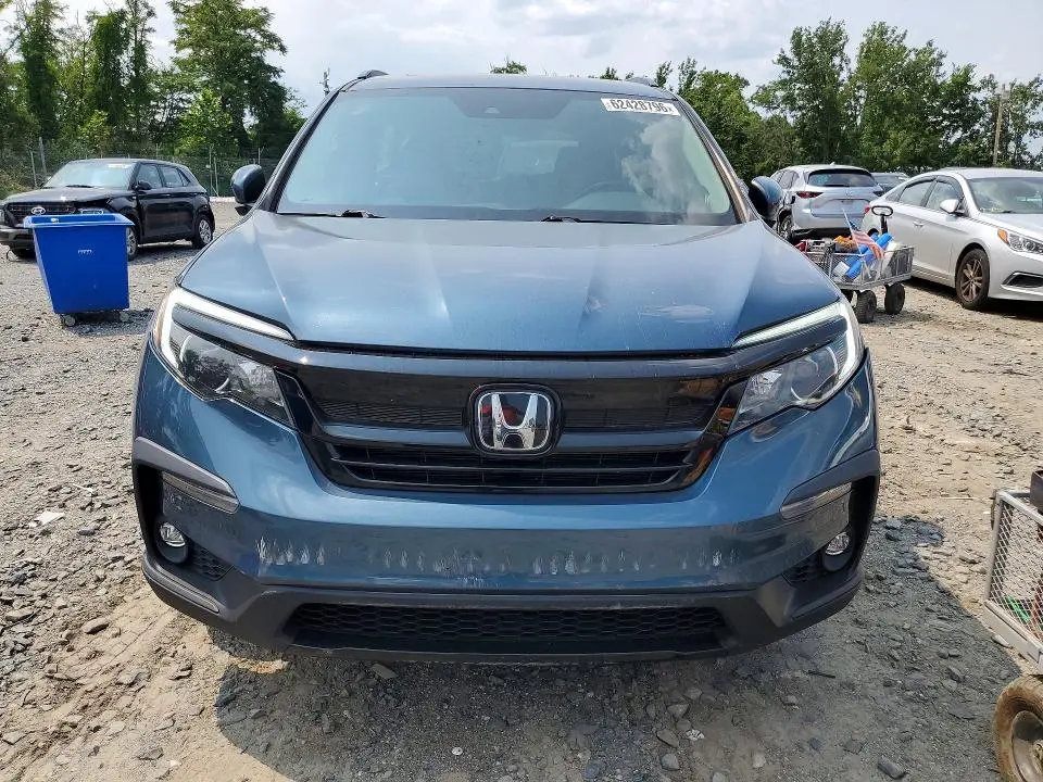 2021 HONDA PILOT SE  