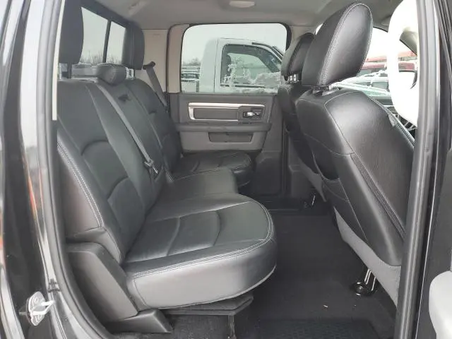 2017 RAM 1500 SLT  