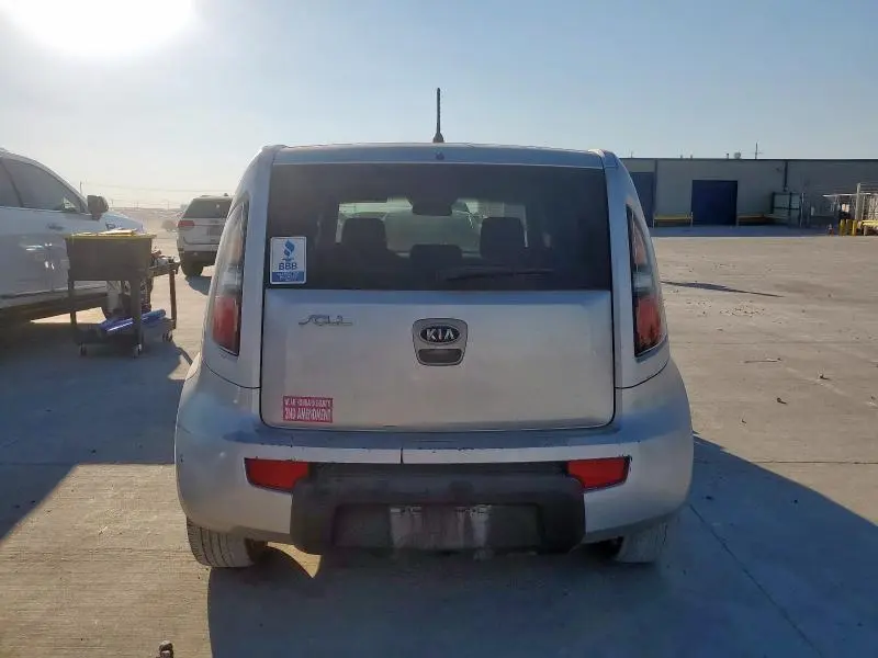 2010 KIA SOUL +