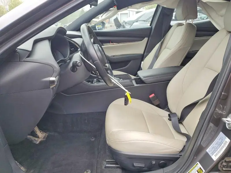 2021 MAZDA 3 PREFERRED  