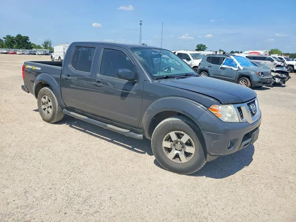 2015 NISSAN FRONTIER DESERT RUNNER  
