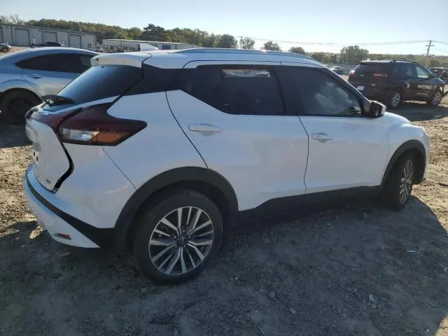 2022 NISSAN KICKS SV  