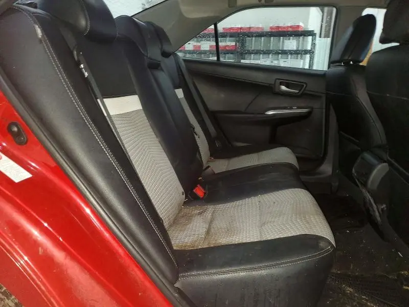 2014 TOYOTA CAMRY SE  