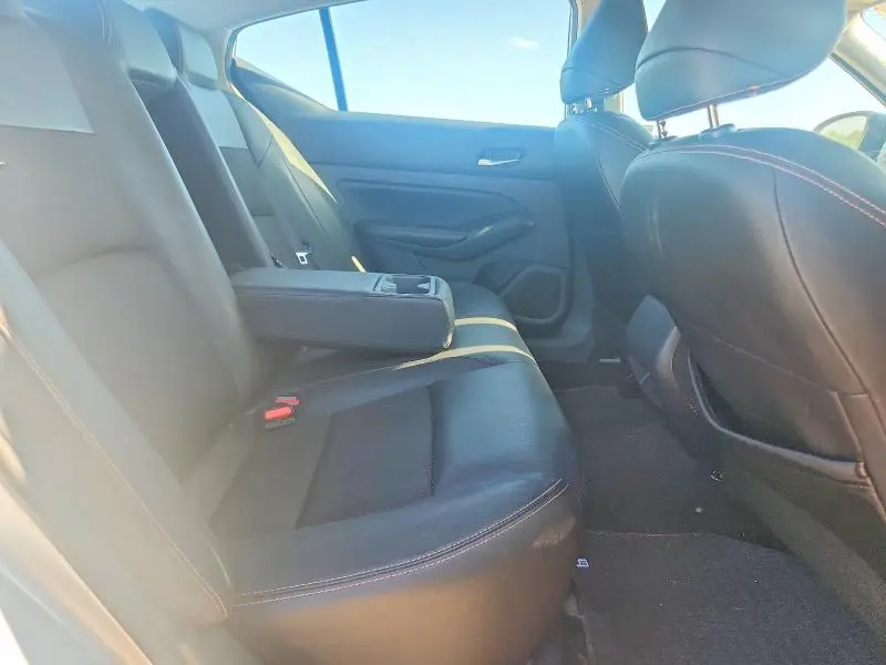 2022 NISSAN ALTIMA SR  