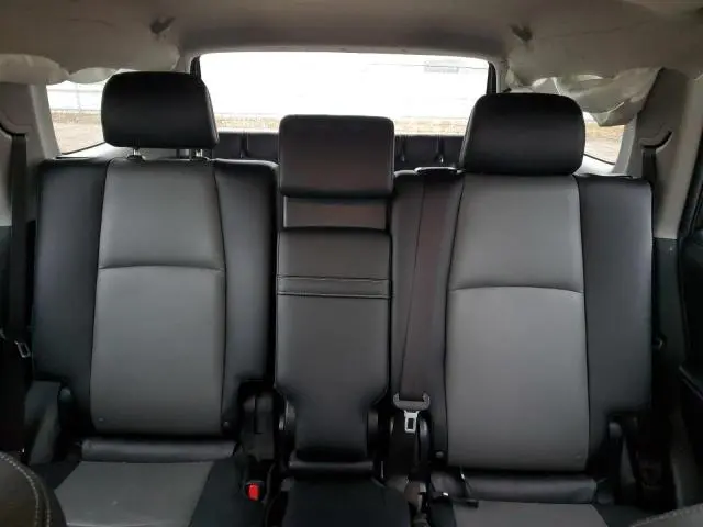 2023 TOYOTA 4RUNNER SE  