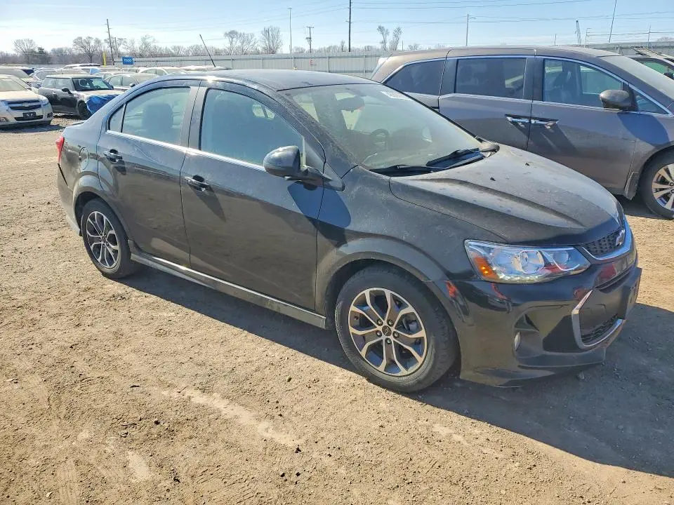 2020 CHEVROLET SONIC LT  