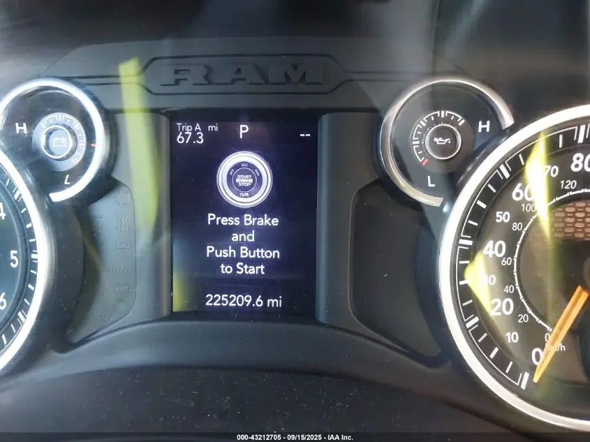 2020 RAM 2500 TRADESMAN  4X4 8' BOX