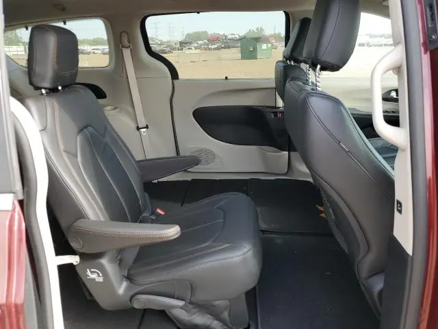 2017 CHRYSLER PACIFICA TOURING L  