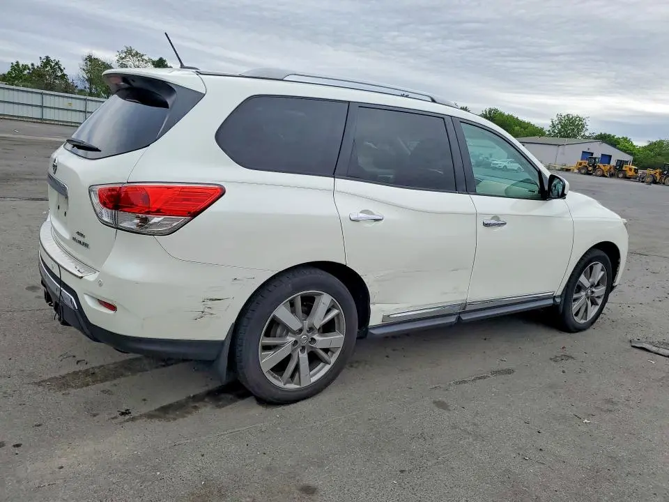 2016 NISSAN PATHFINDER PLATINUM  