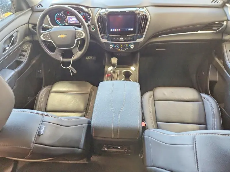 2021 CHEVROLET TRAVERSE LT  