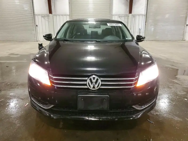 2012 VOLKSWAGEN PASSAT SE  
