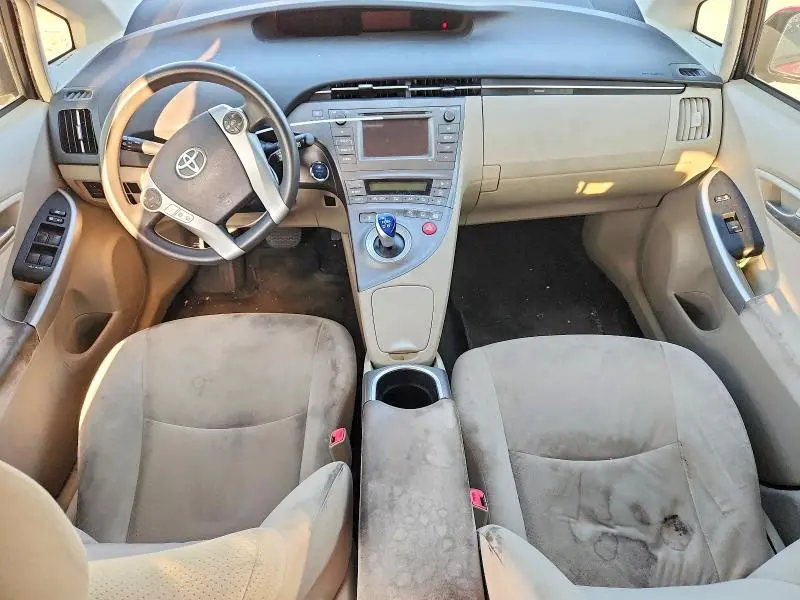 2013 TOYOTA PRIUS TWO  