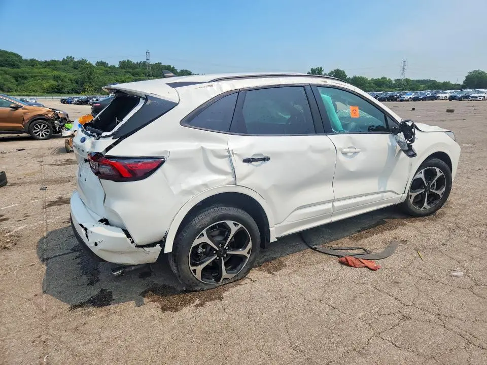 2024 FORD ESCAPE ST LINE SELECT  
